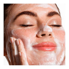 لاكابين رغوة تنظيف البشرة بفيتامين سي (150مل)